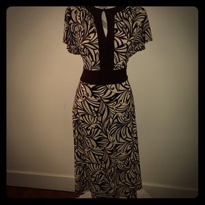Retro Print Keyhole Dress 14